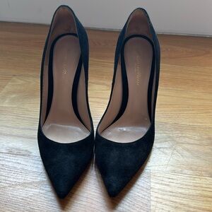 Gianvito Rossi Black 105 Suede Pumps Size 40